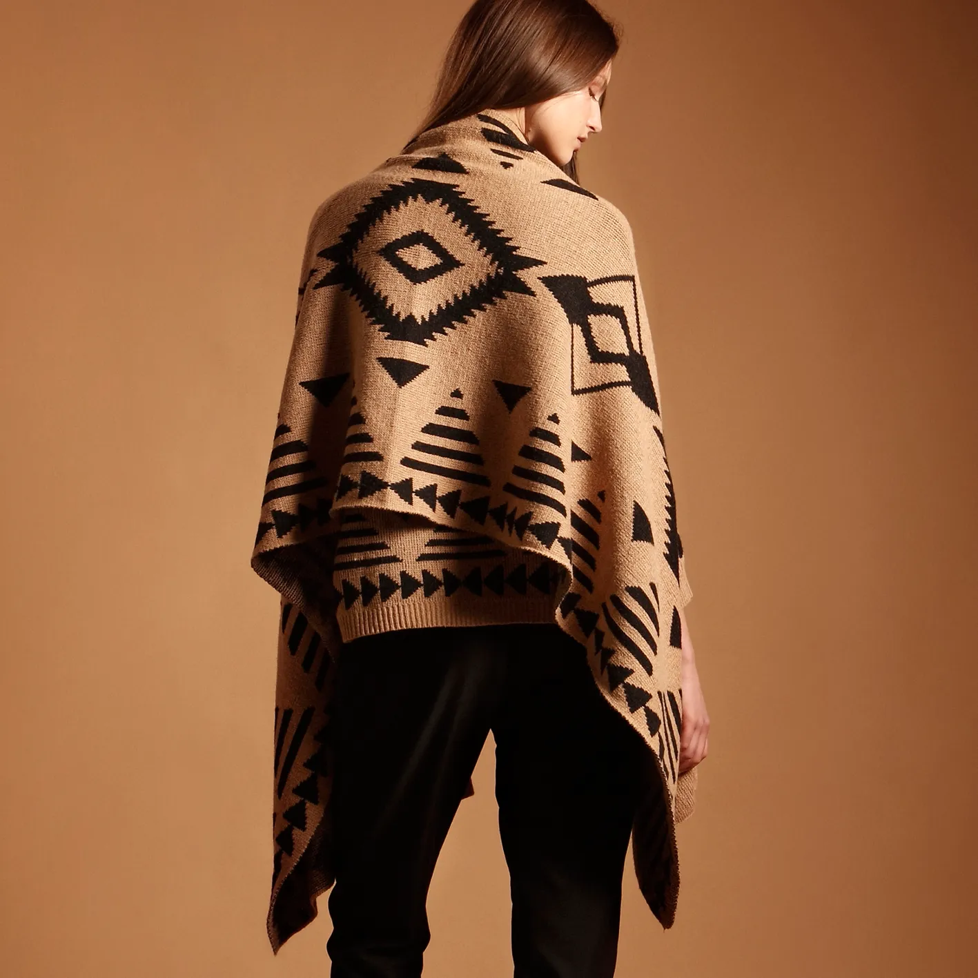 Aztec-print poncho scarf