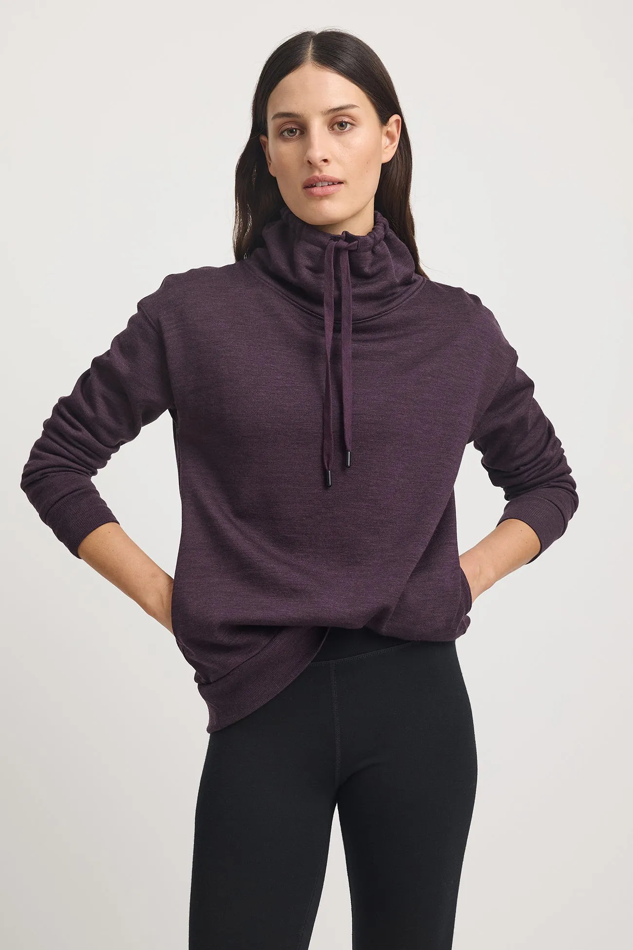 LOUNGE FUNNEL NECK