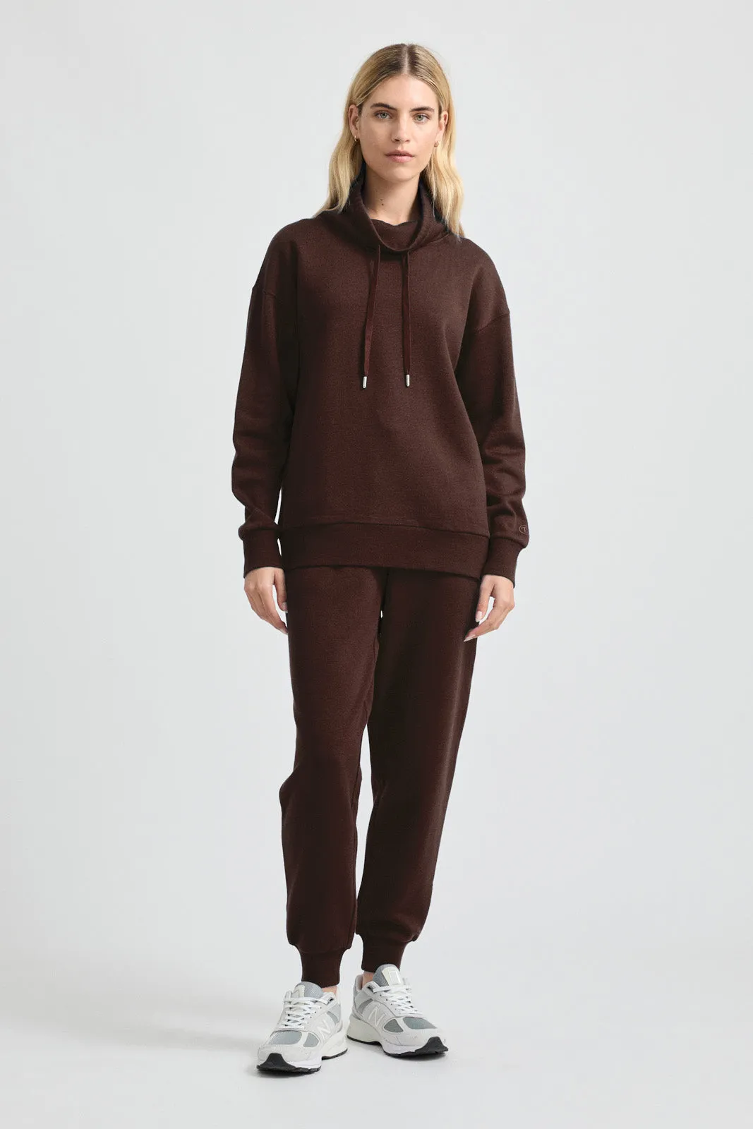 LOUNGE FUNNEL NECK