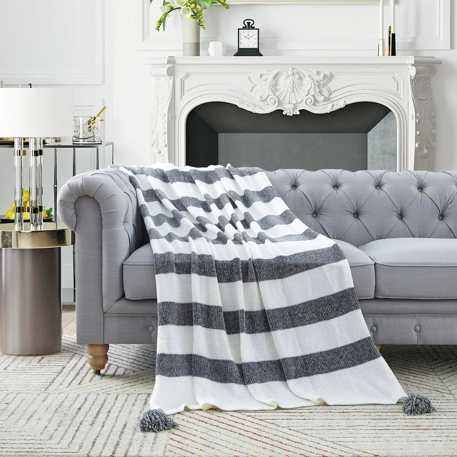 Mara 4 Corner Tassel Throw