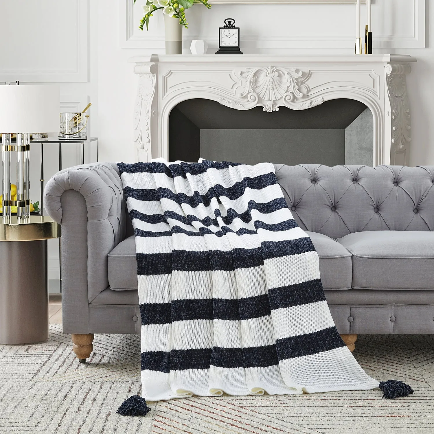 Mara 4 Corner Tassel Throw